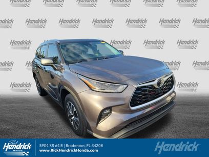 Used 2021 Toyota Highlander XLE