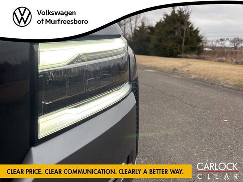 Used 2023 Nissan Frontier SV w/ Midnight Edition Package image 10