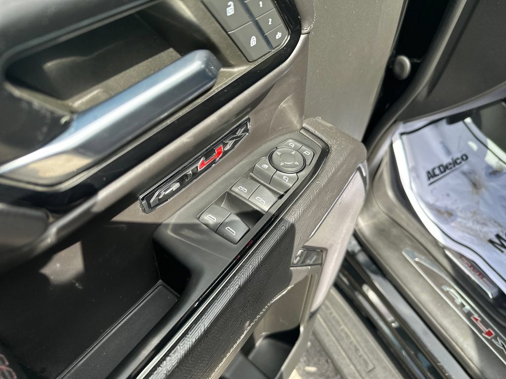 Used 2022 GMC Sierra 1500 AT4X AWD/4WD image 11