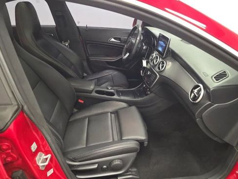 Used 2016 Mercedes-Benz CLA 250 image 8