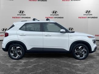 New 2026 Hyundai Venue SEL video 2