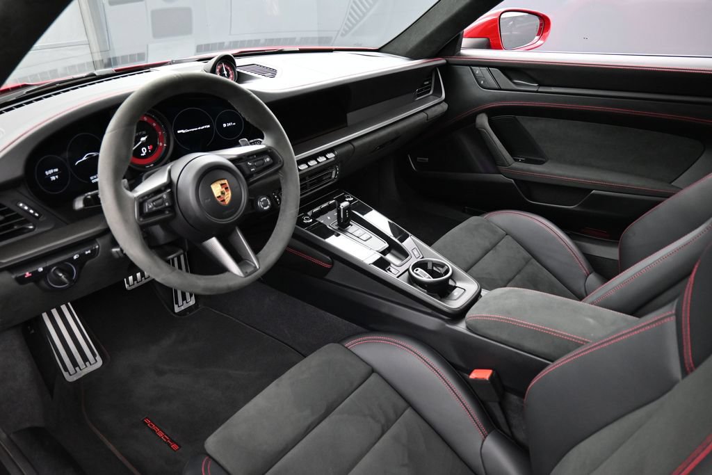 Used 2024 Porsche 911 Carrera 4 GTS AWD/4WD image 4