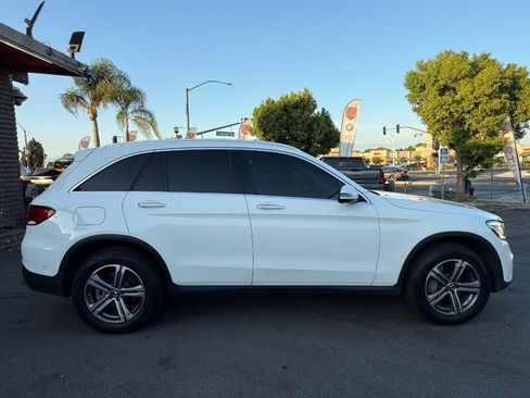 Used 2022 Mercedes-Benz GLC 300 4MATIC w/ Premium Package Lite image 16