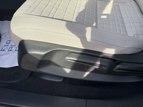 New 2026 Honda HR-V LX image 22