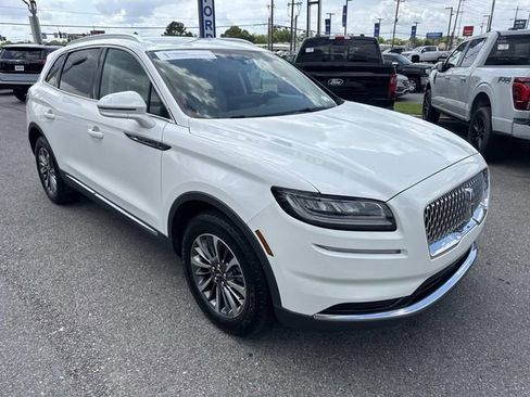 Certified 2023 Lincoln Nautilus AWD w/ Premium Package image 3