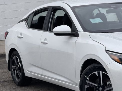 New 2025 Nissan Sentra SV w/ Trunk Package image 4