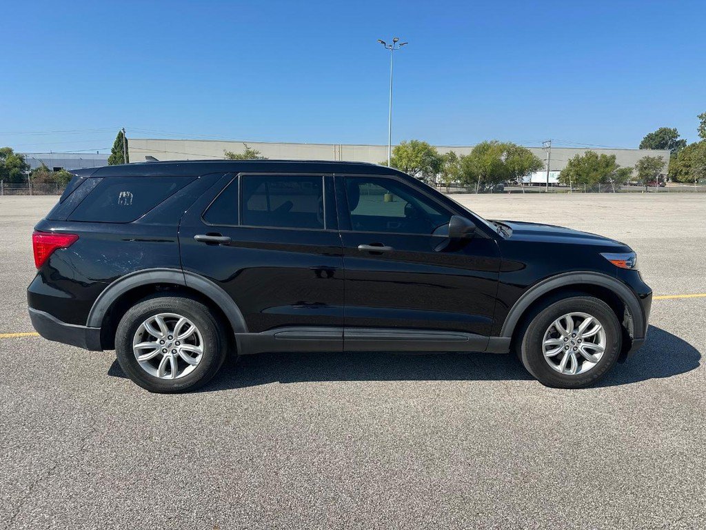 Used 2021 Ford Explorer 2WD image 2