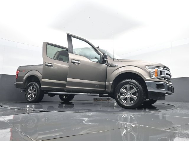 Used 2020 Ford F150 XLT w/ Equipment Group 302A Luxury AWD/4WD image 32