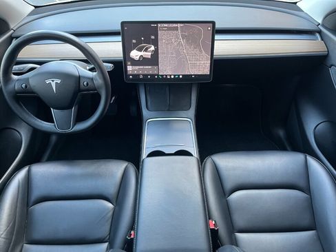 Used 2021 Tesla Model Y Long Range AWD/4WD image 5