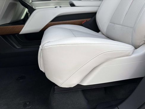 New 2026 Cadillac Vistiq Sport image 21