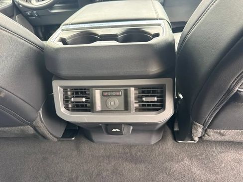 Used 2026 Ford F350 Lariat w/ Lariat Ultimate Package AWD/4WD image 15