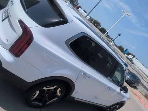 Certified 2023 Kia Telluride S AWD/4WD image 8