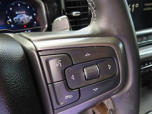 Used 2025 Chevrolet Silverado 1500 High Country AWD/4WD image 21