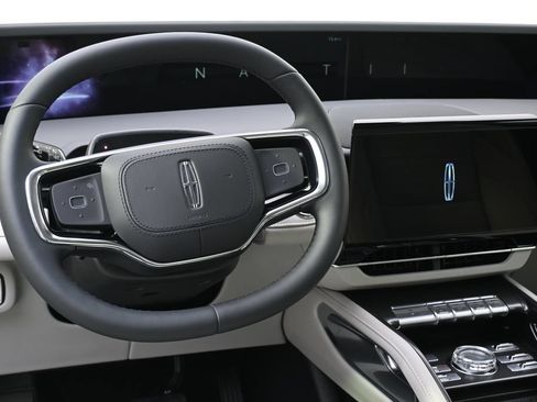 New 2026 Lincoln Nautilus Reserve w/ Jet Appearance Package AWD/4WD image 12