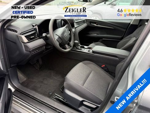 Used 2026 Toyota Camry LE FWD image 9