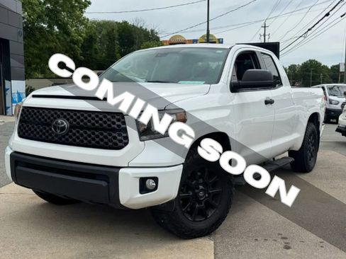 Used 2020 Toyota Tundra SR5 w/ SX Package RWD image 1