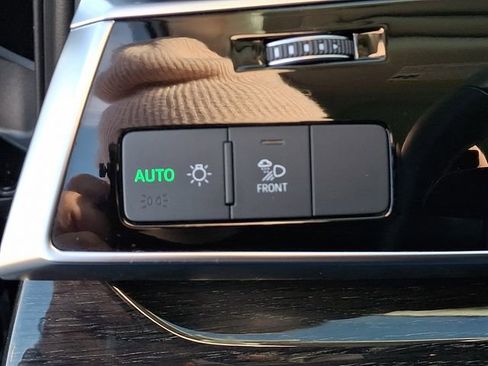 Used 2024 Audi Q7 2.0T Premium Plus image 31