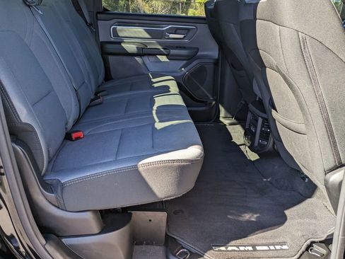 Used 2022 RAM 1500 Big Horn AWD/4WD image 23