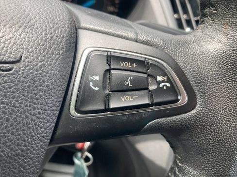 Used 2018 Ford Escape SEL AWD/4WD image 40