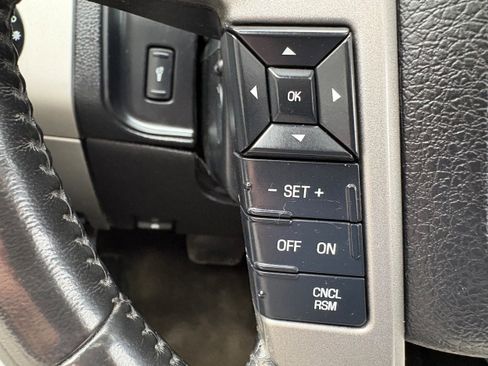 Used 2016 Ford Expedition Limited AWD/4WD image 39