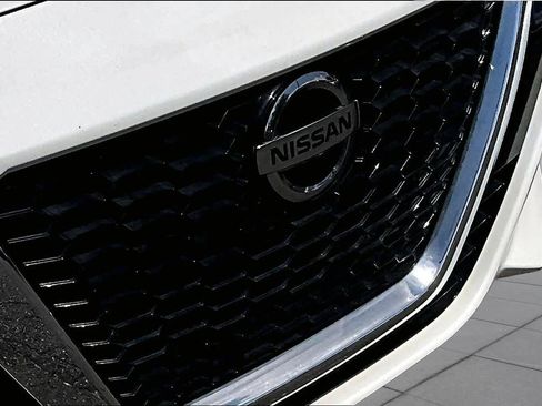 Used 2021 Nissan Altima 2.5 SV w/ SV Premium Package FWD image 30