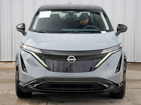 Used 2024 Nissan Ariya AWD image 43