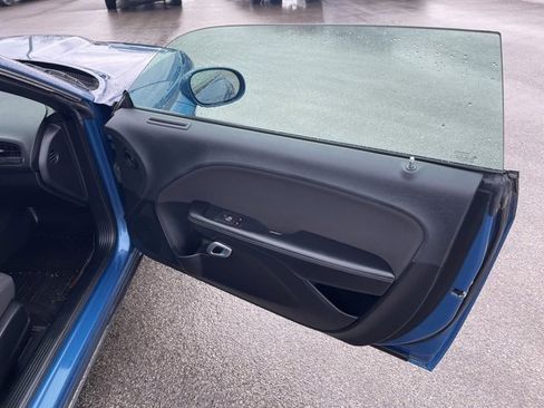 Used 2021 Dodge Challenger R/T w/ Blacktop Package image 40