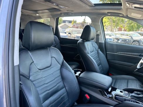 Used 2025 Kia Telluride SX Prestige image 51