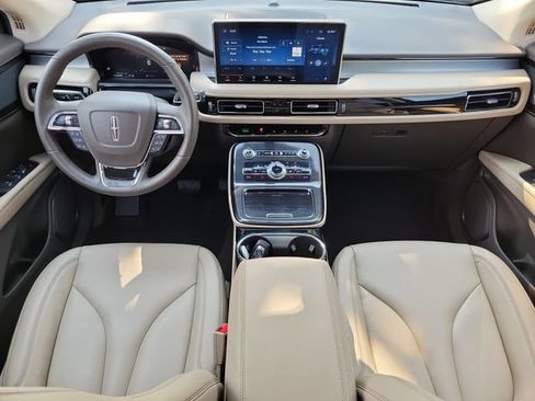 Used 2023 Lincoln Nautilus AWD w/ Premium Package image 26