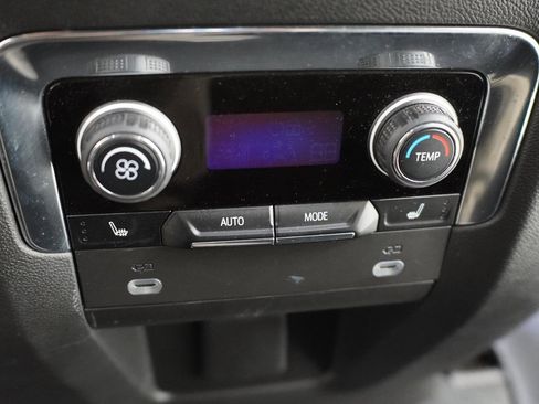 Used 2023 Chevrolet Suburban Premier w/ Texas Edition RWD image 36
