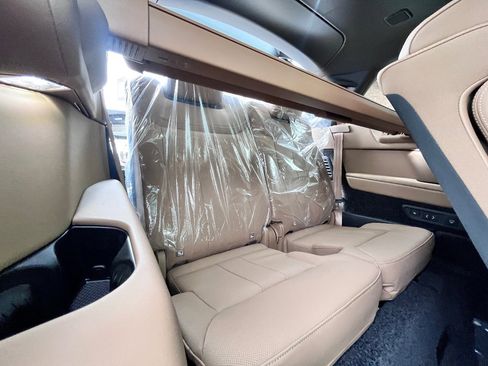 Used 2025 Land Rover Range Rover Long Wheelbase Autobiography image 43