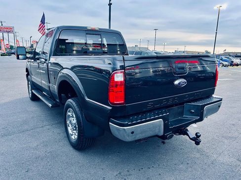 Used 2014 Ford F250 Lariat w/ Chrome Package image 4