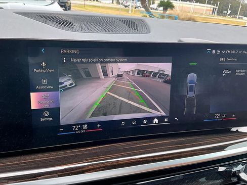 Used 2025 BMW X5 sDrive40i w/ M Sport Package image 28