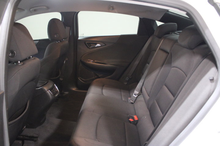 Used 2020 Chevrolet Malibu LT FWD image 19