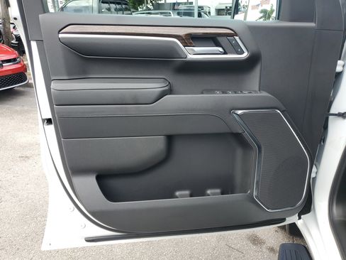 Used 2023 GMC Sierra 1500 Elevation image 26