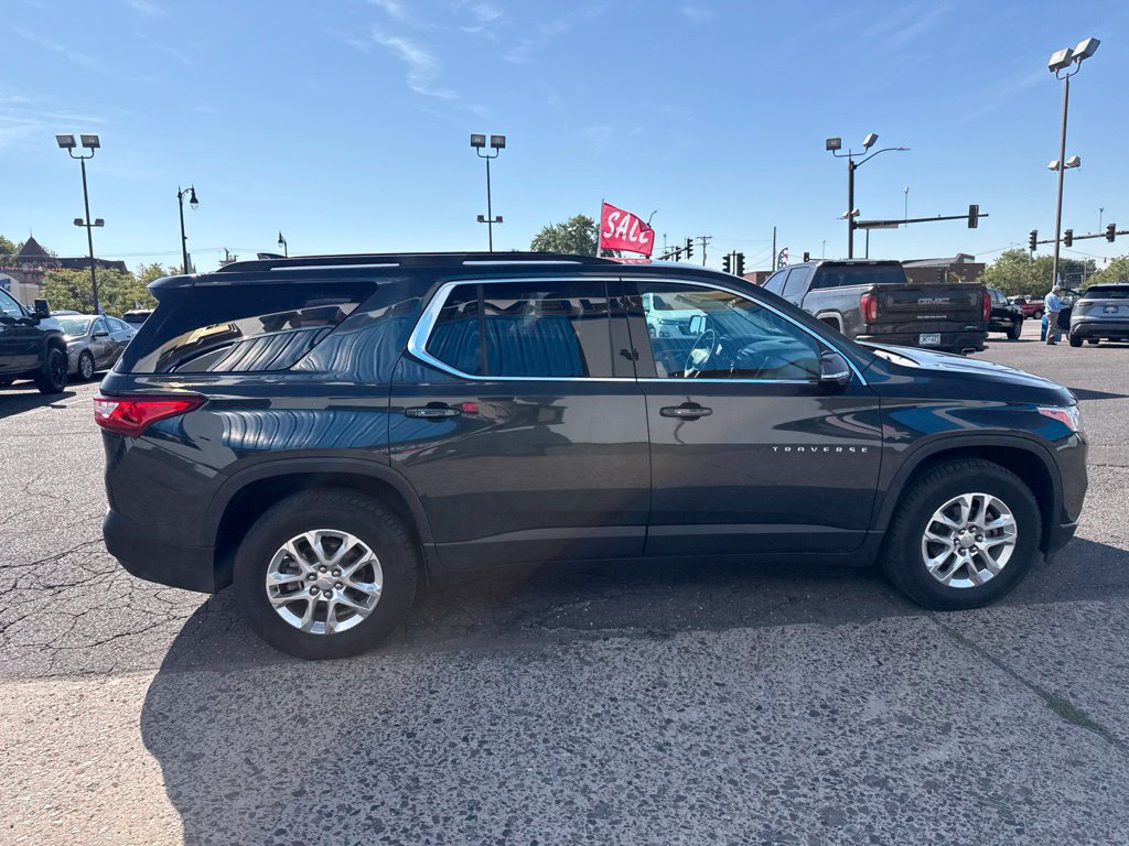 Used 2020 Chevrolet Traverse LT FWD image 9