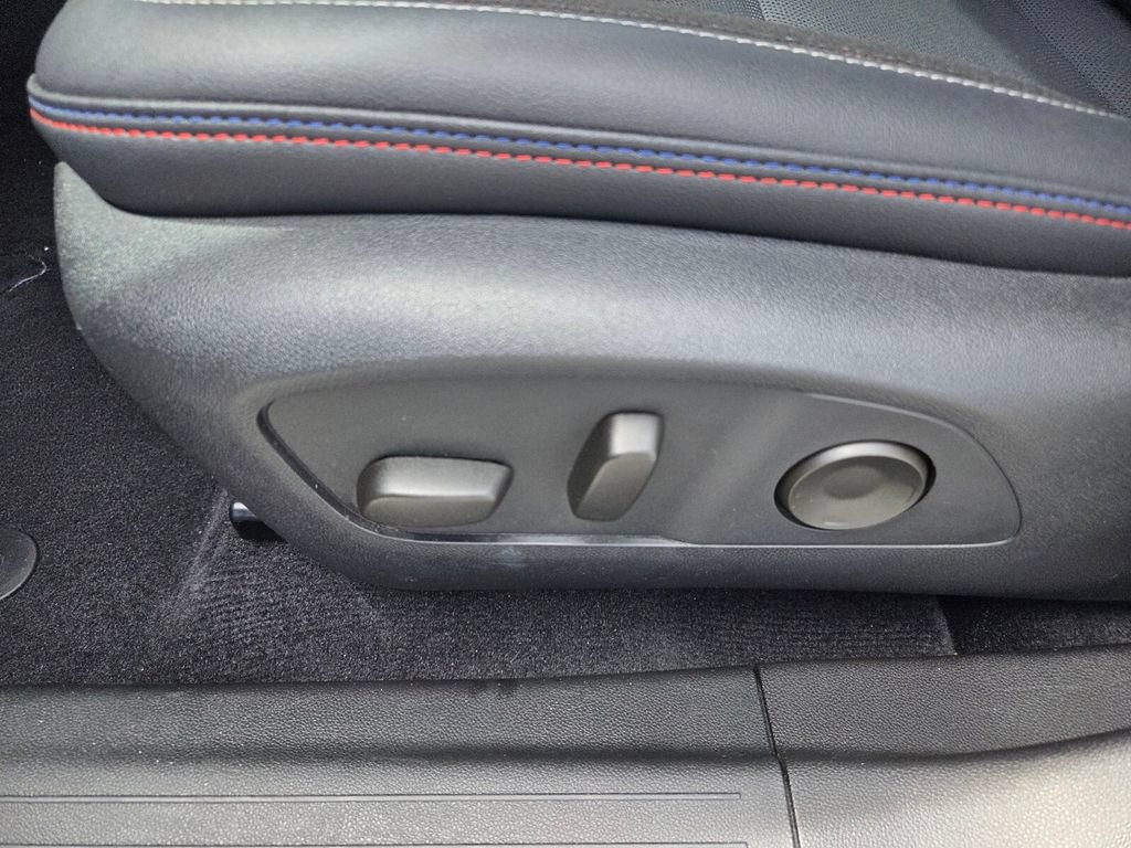 Used 2024 Chevrolet Equinox EV RS w/ LPO, Trailering Package FWD image 5