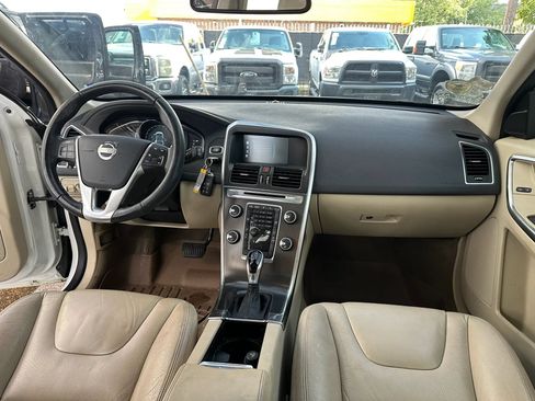Used 2014 Volvo XC60 T6 AWD/4WD image 16