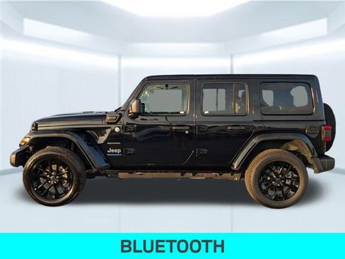 Used 2024 Jeep Wrangler Unlimited Sahara image 2