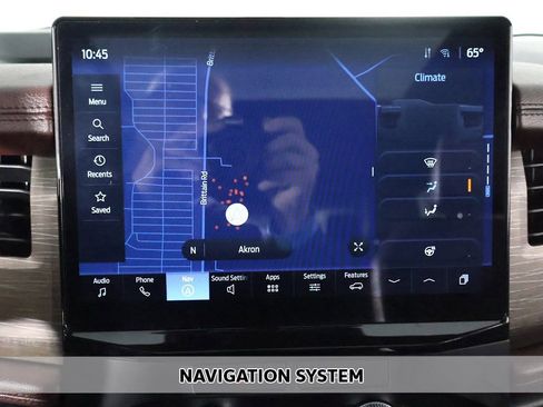 Used 2022 Ford Expedition Limited image 3