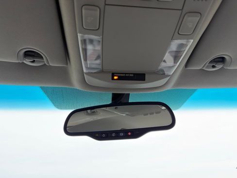 Used 2008 Buick Lucerne CXL w/ Luxury Package FWD image 22