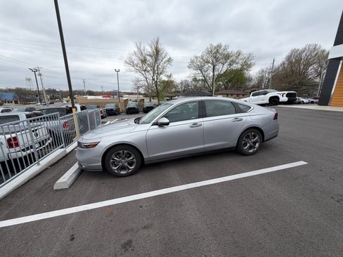 Used 2024 Honda Accord EX image 1