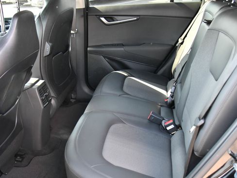 Used 2025 Kia Niro Wind FWD image 37