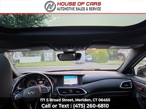 Used 2017 INFINITI QX30 Premium w/ Navigation Package AWD/4WD image 23
