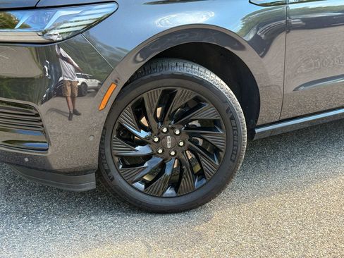 Used 2025 Lincoln Navigator Reserve w/ Jet Appearance Package AWD/4WD image 10
