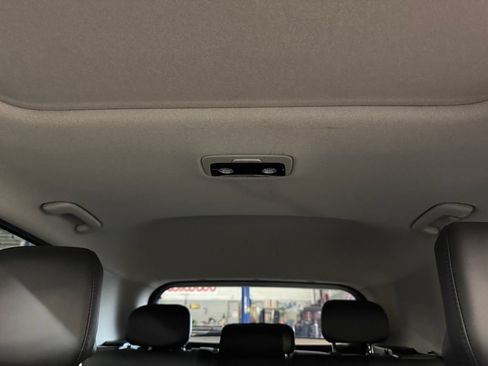 Used 2023 Kia Niro SX Touring FWD image 29