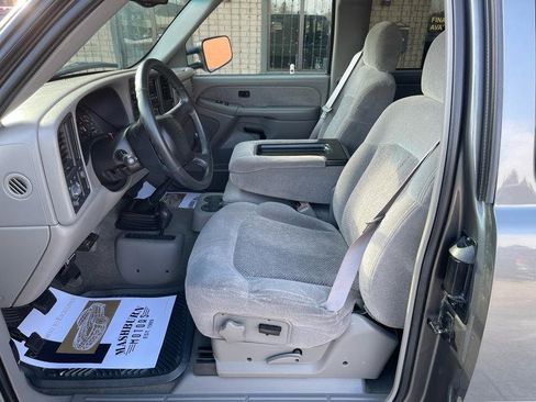 Used 2000 Chevrolet Silverado 2500 LS image 22