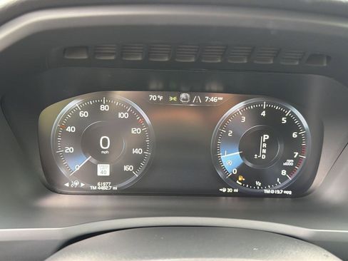 Used 2021 Volvo XC90 T6 Momentum w/ Advanced Package AWD/4WD image 8