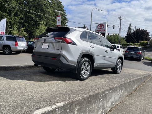 Certified 2024 Toyota RAV4 XLE w/ Convenience Package FWD image 8