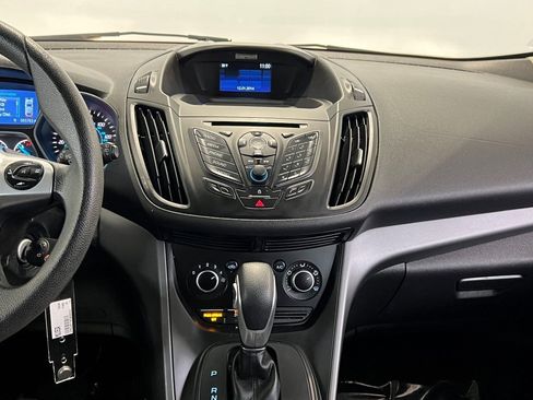 Used 2015 Ford Escape S image 19